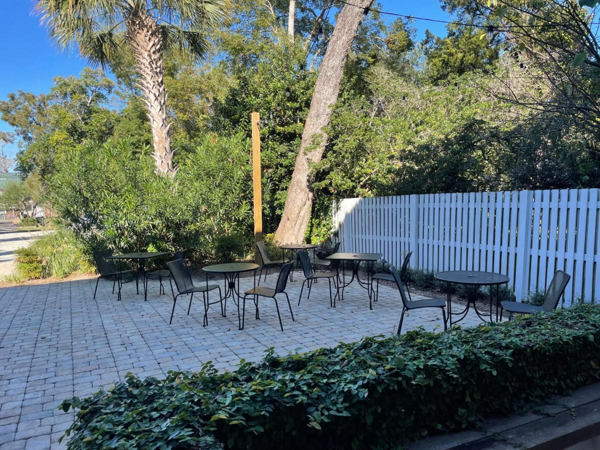 607 Bay Inn Downtown Beaufort Exterior photo